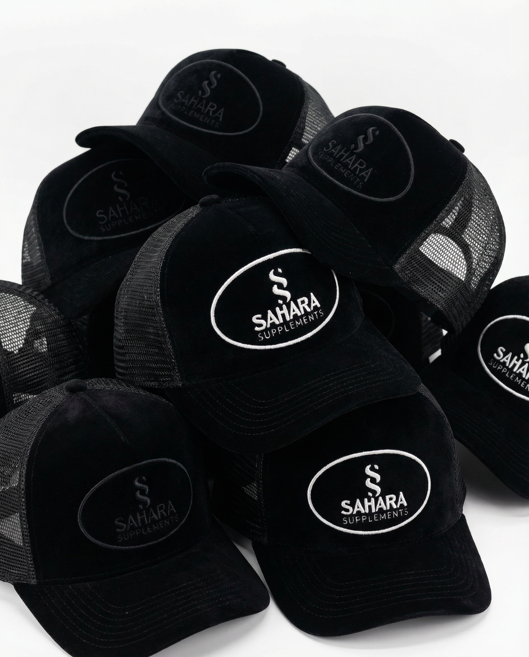 Sahara Velour Hat Black on White